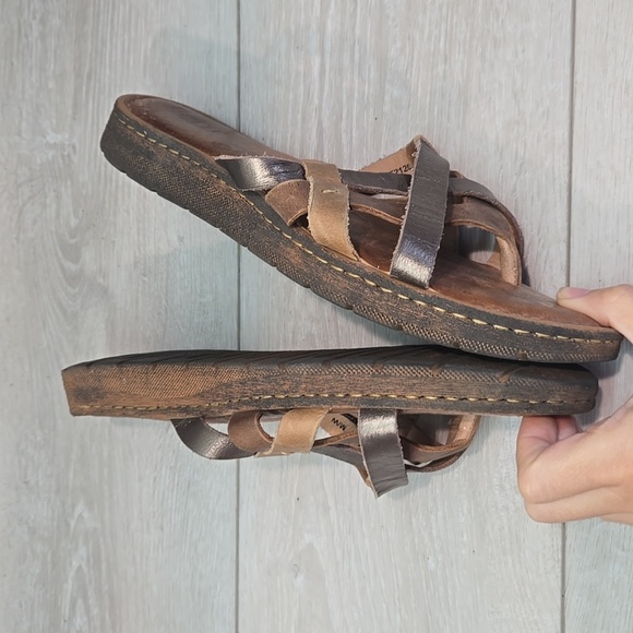 Born Women's Strappy Thong Sandals in Brown and Metallic Shoes Sz 10 - Picture 9 of 11